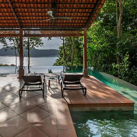 Ambong Pool Villas - Private Pool Pantai Cenang  Kültér fotó