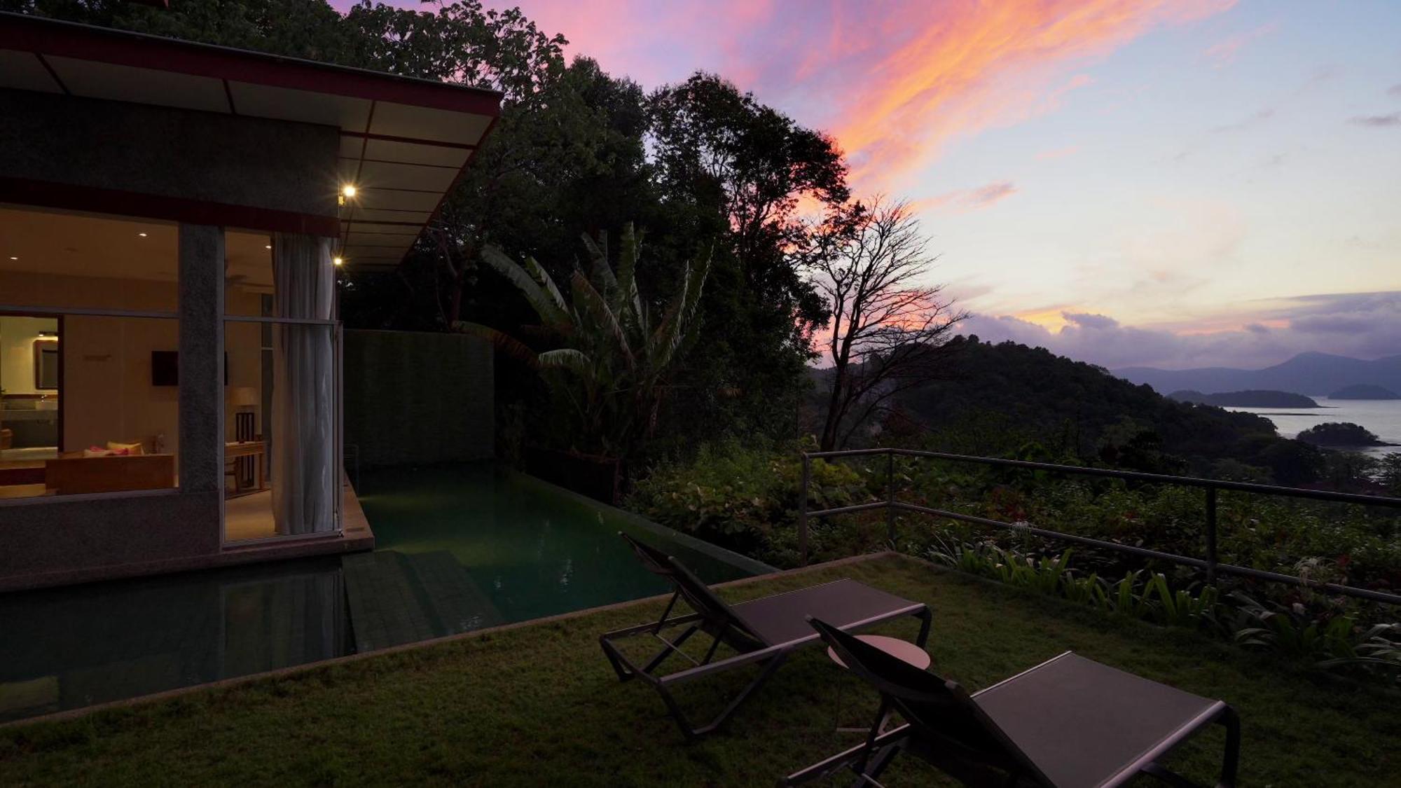 Ambong Pool Villas - Private Pool Pantai Cenang  Kültér fotó