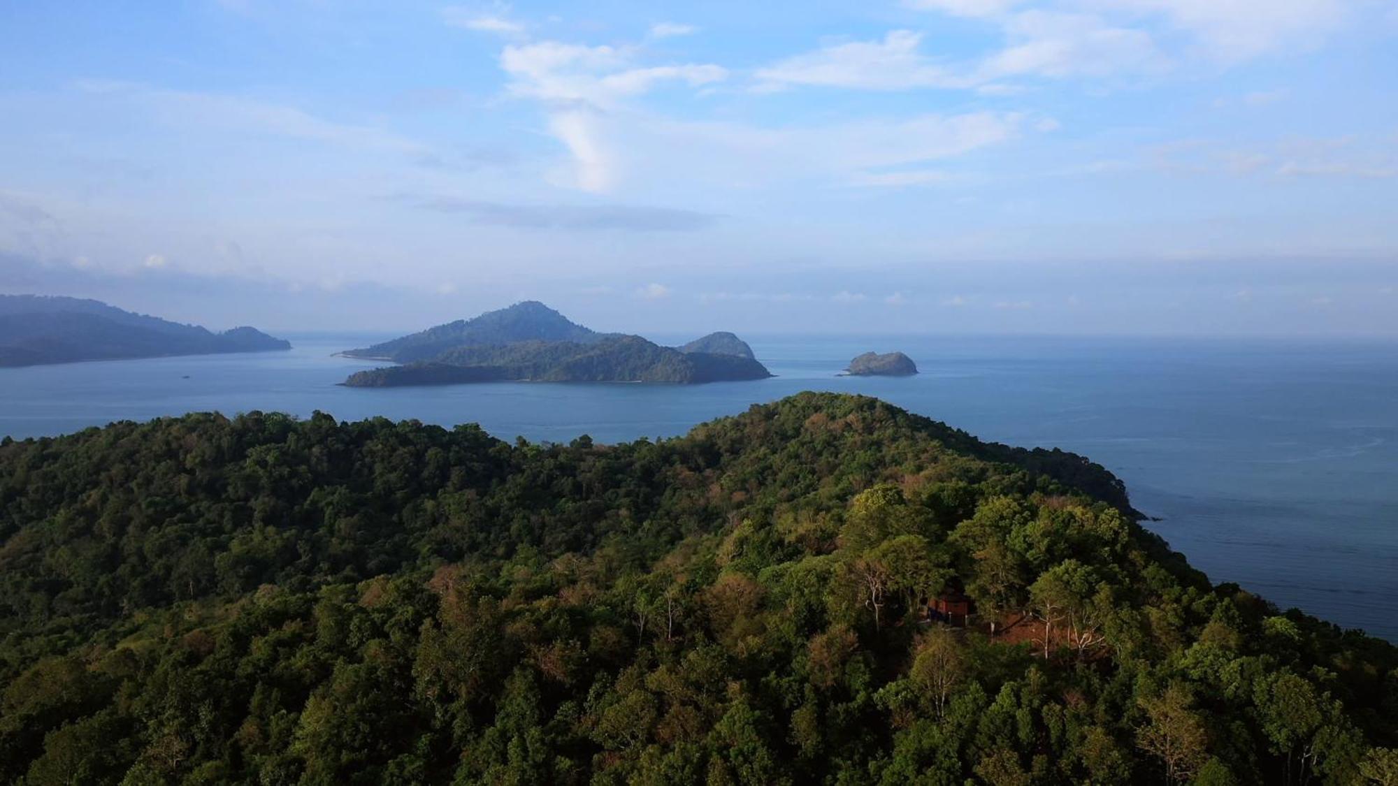 Ambong Pool Villas - Private Pool Pantai Cenang  Kültér fotó