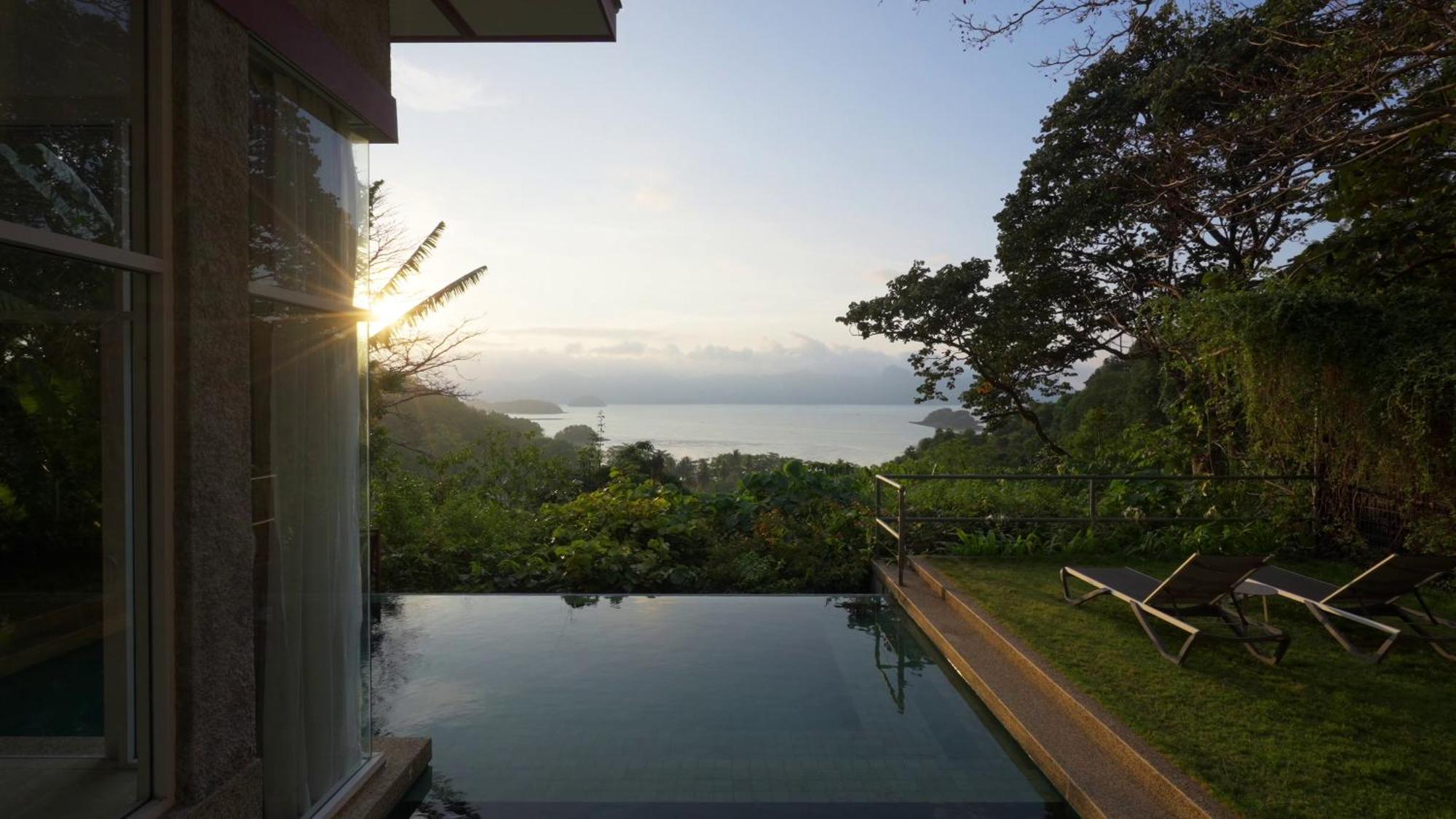 Ambong Pool Villas - Private Pool Pantai Cenang  Kültér fotó