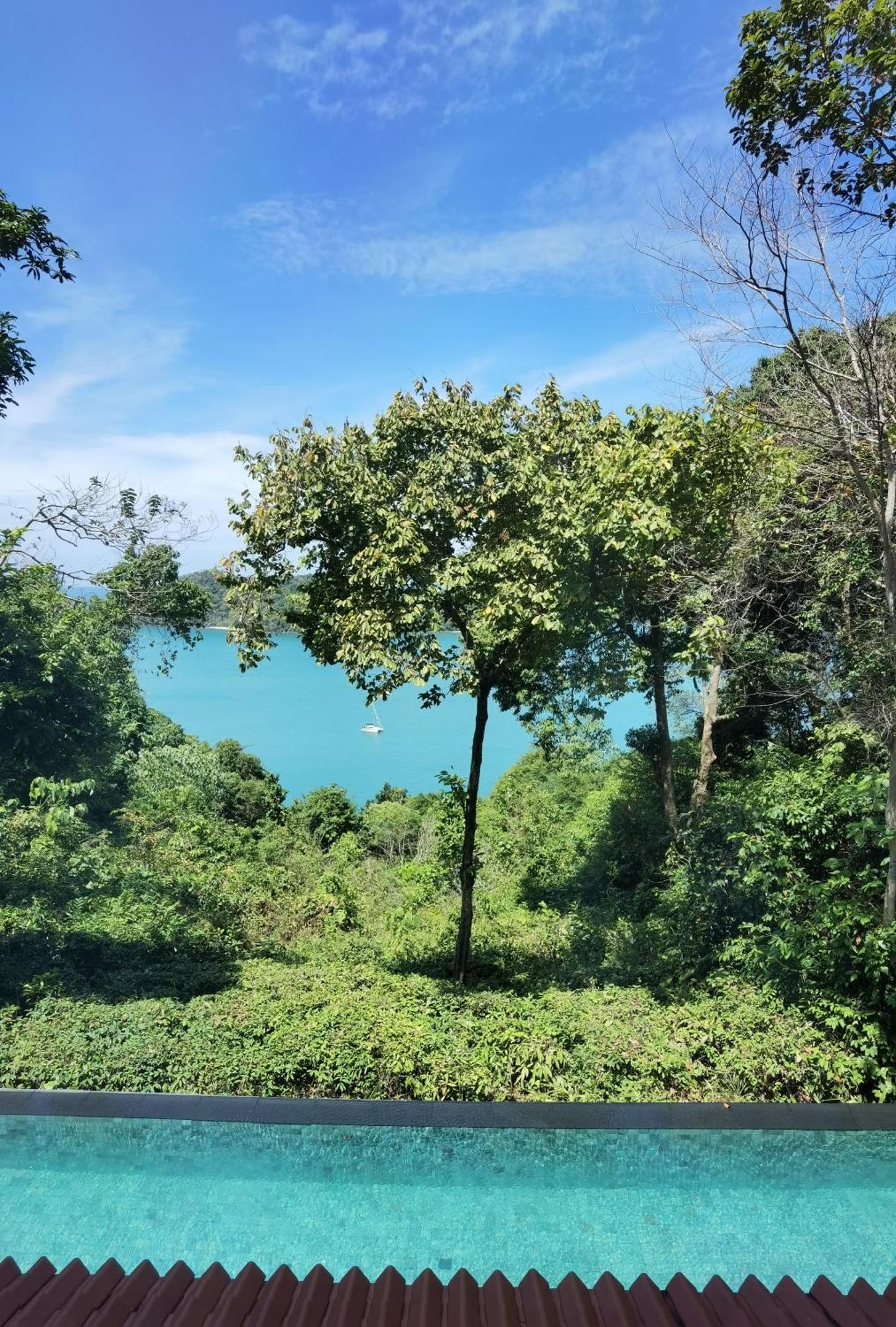 Ambong Pool Villas - Private Pool Pantai Cenang  Kültér fotó