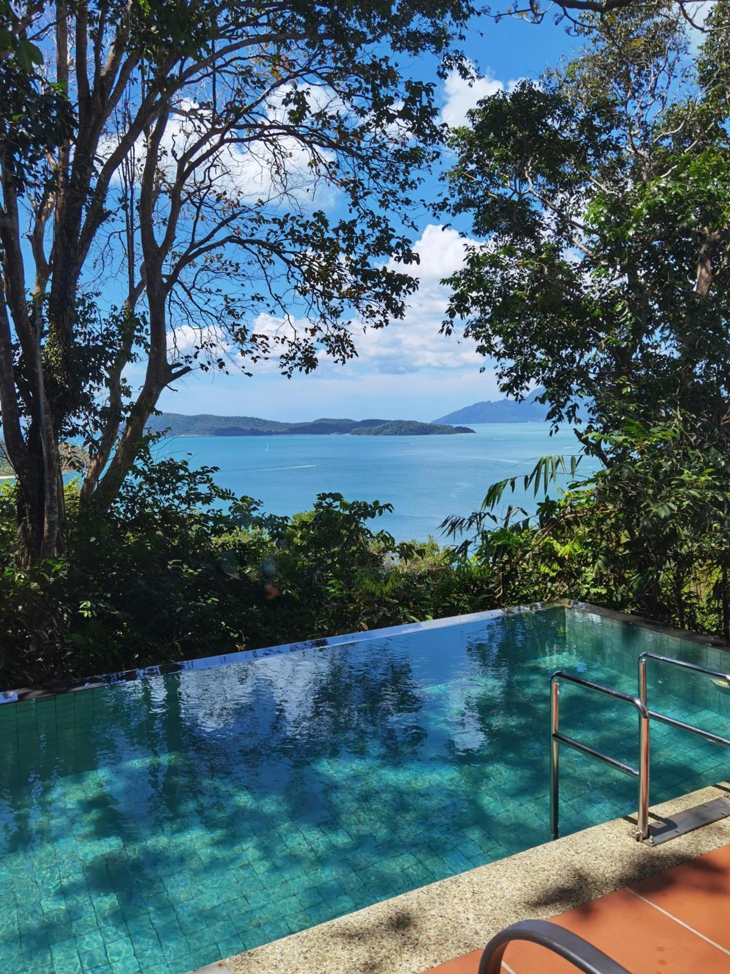 Ambong Pool Villas - Private Pool Pantai Cenang  Kültér fotó