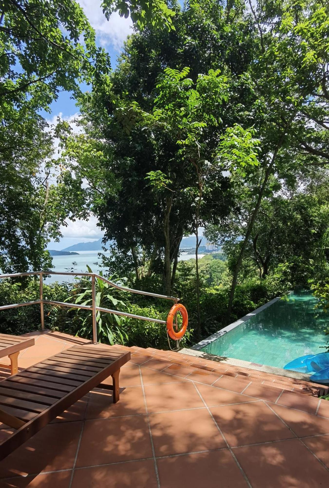 Ambong Pool Villas - Private Pool Pantai Cenang  Kültér fotó