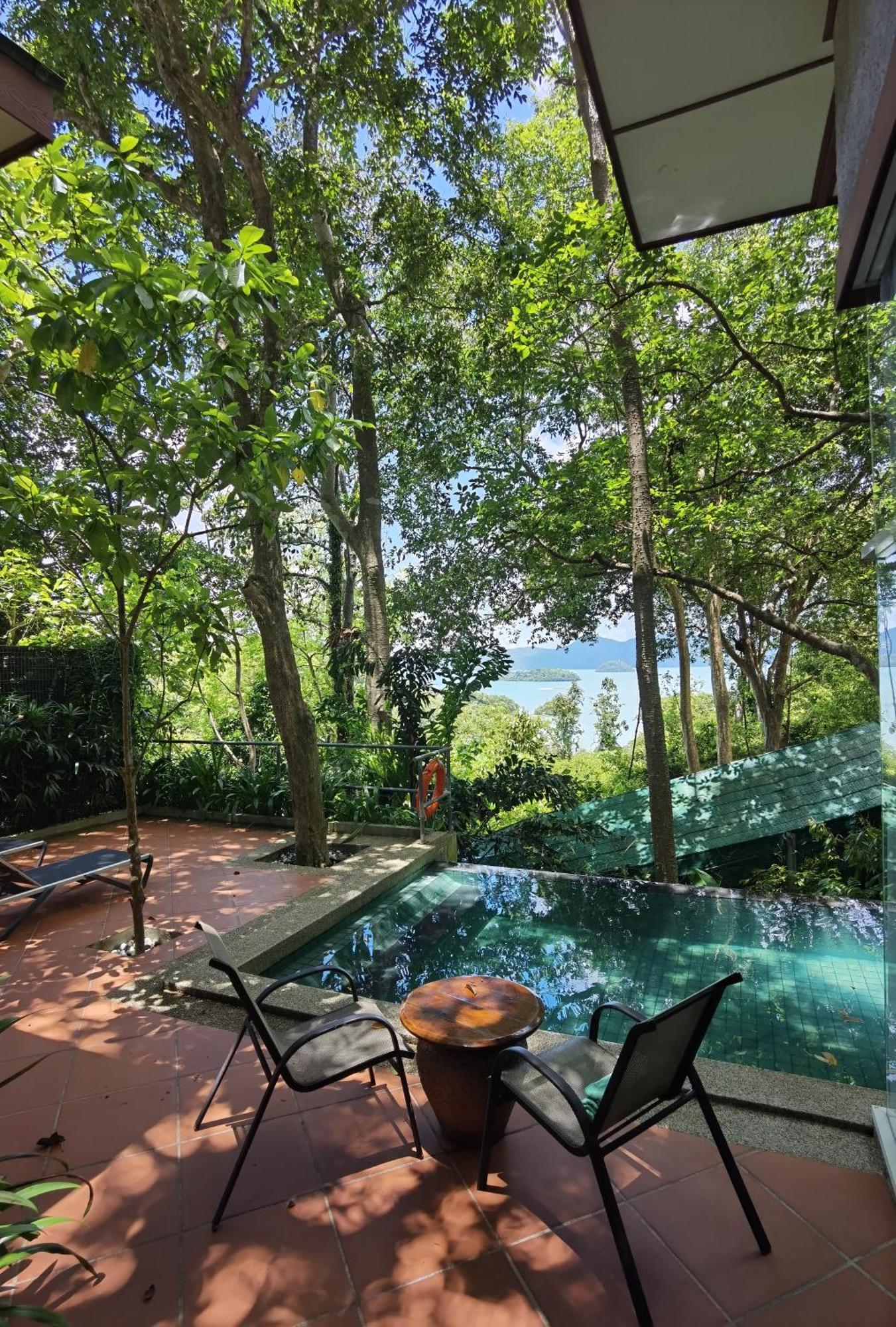 Ambong Pool Villas - Private Pool Pantai Cenang  Kültér fotó